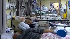 Overcrowded hospitals contradict China's COVID-19 data 01:51