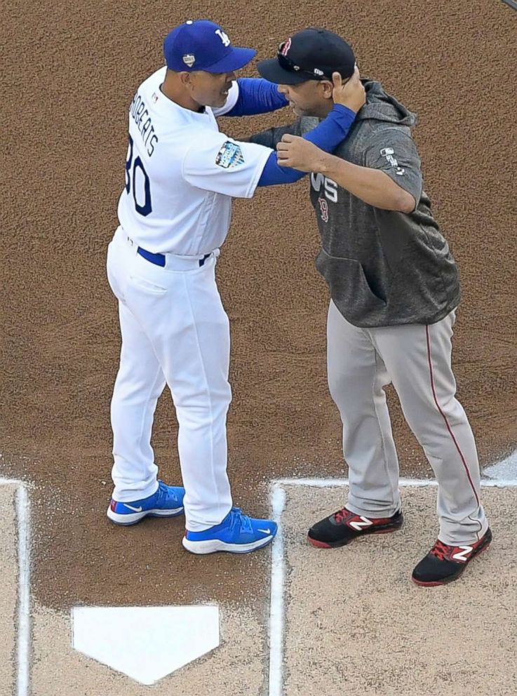 Dodgers News: Dave Roberts Is Grateful To Have JD Martinez's Veteran Presence On This Team