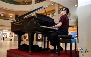 Blind Piano Player Uplifts Others Through Music