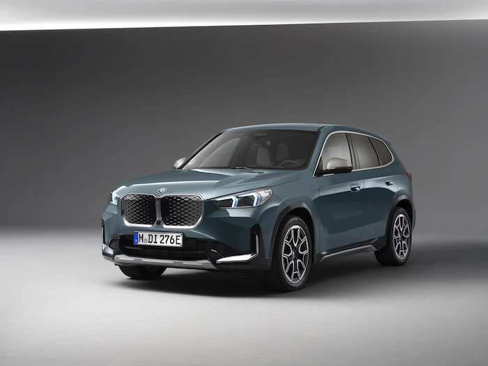 BMW iX1 eDrive20 EV unveiled