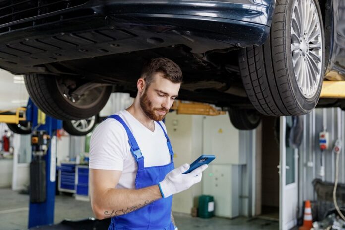 Questions to Ask Your Mobile Car Repair Technician Before Booking