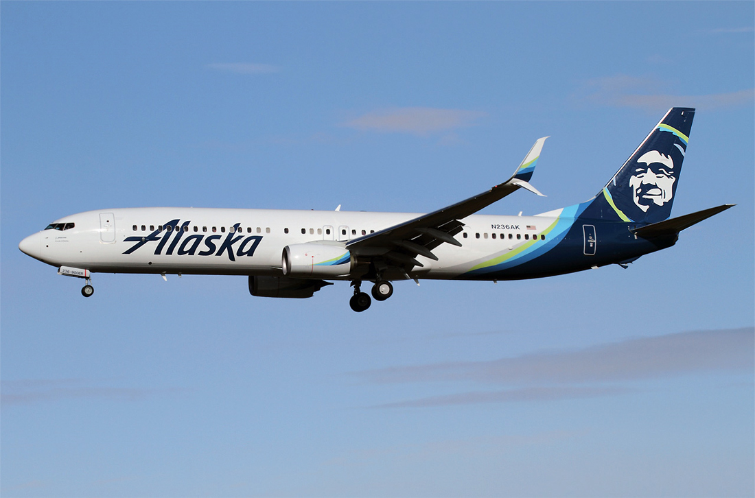 What is Alaska flight cancellation and refund policy?