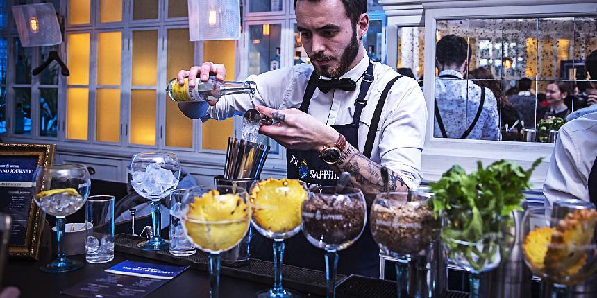 The Ultimate Guide to Bartenders for Hire London