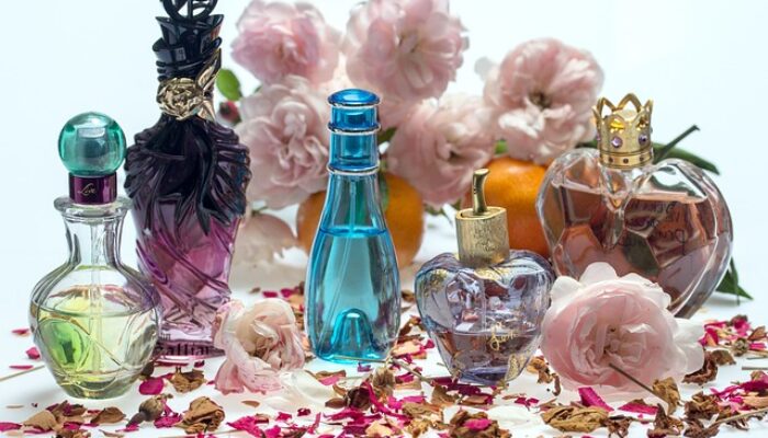 How to Make Your Perfume Stand Out in the Cold Weather