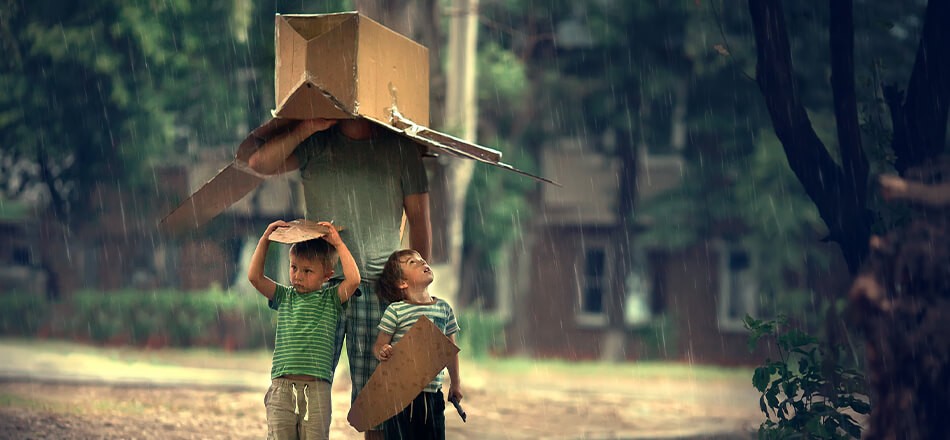 Moving in the Rain: 6 Helpful Tips for a Secure and Dry Move